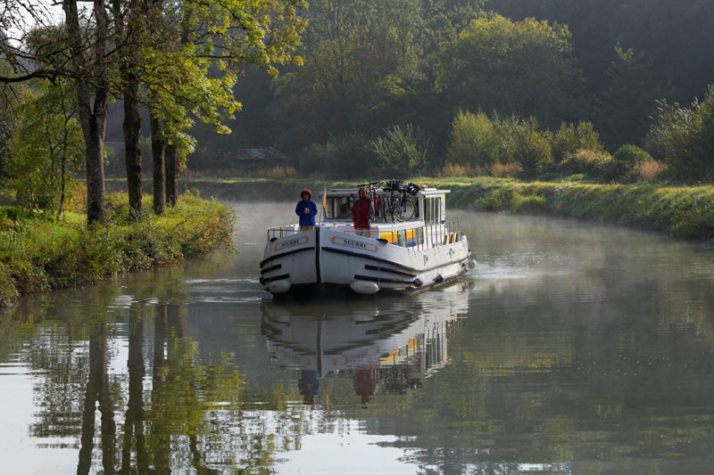 Mit dem Hausboot durch Frankreich. © Martin Schulte-Kellinghaus