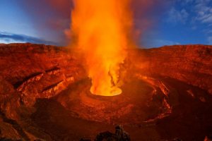 Blick vom Kraterdes Vulkans Nyiragongo